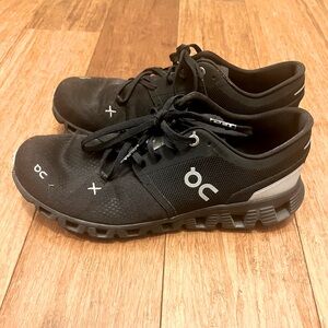 OnCloud Running Sneaker Size 9.5W